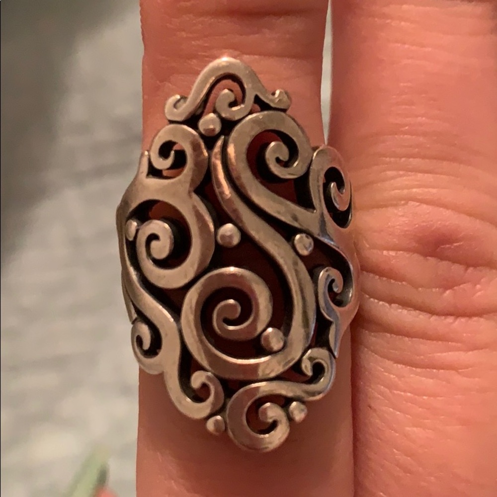 James Avery size 8